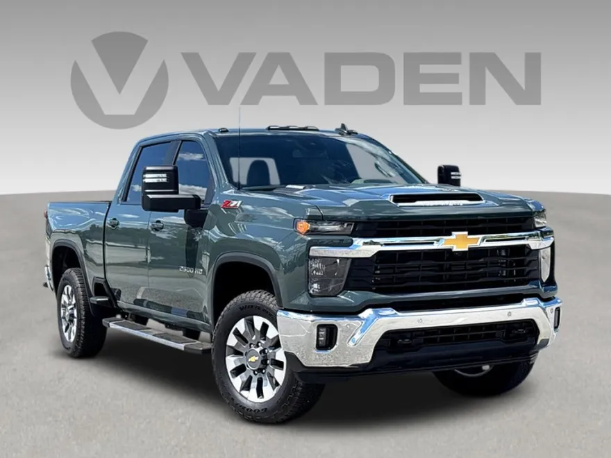 2025 Chevrolet Silverado 2500HD LT photo 1