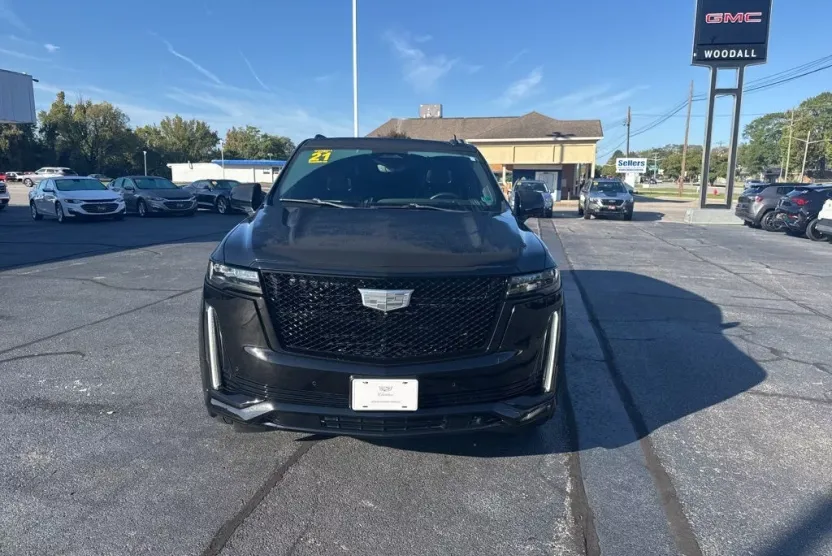 2021 Cadillac Escalade Sport photo 1
