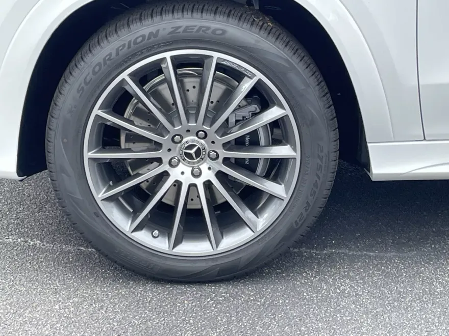 2026 Mercedes Benz GLE 450 4MATIC photo 1
