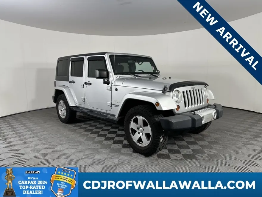 2012 Jeep Wrangler Unlimited Sahara photo 1