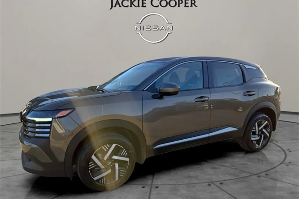 2025 Nissan Kicks SV photo 1