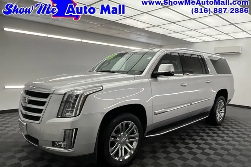 2016 Cadillac Escalade ESV Base photo 1