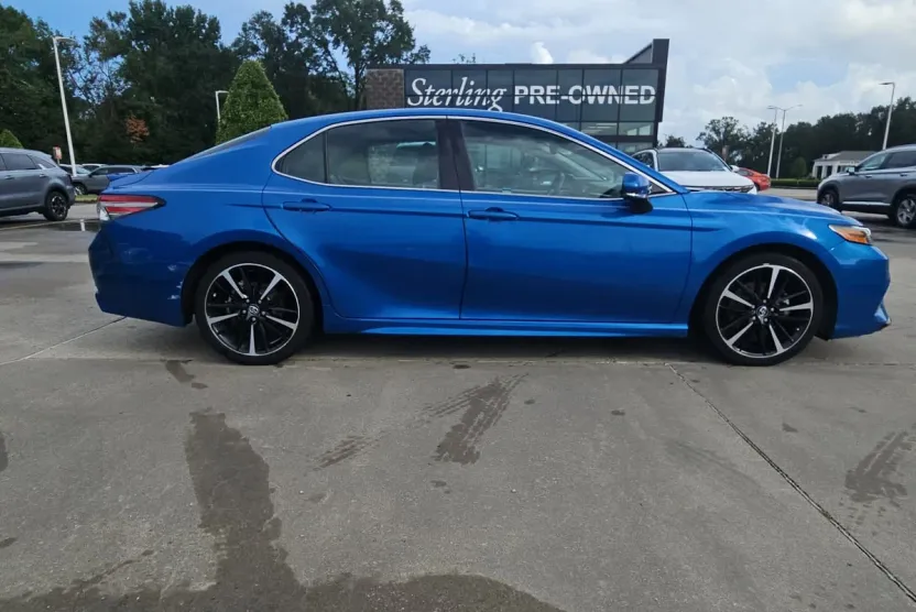 2018 Toyota Camry XSE photo 1