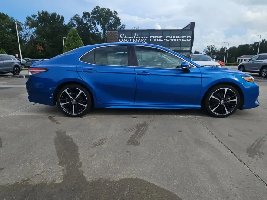 2018 Toyota Camry XSE photo 1