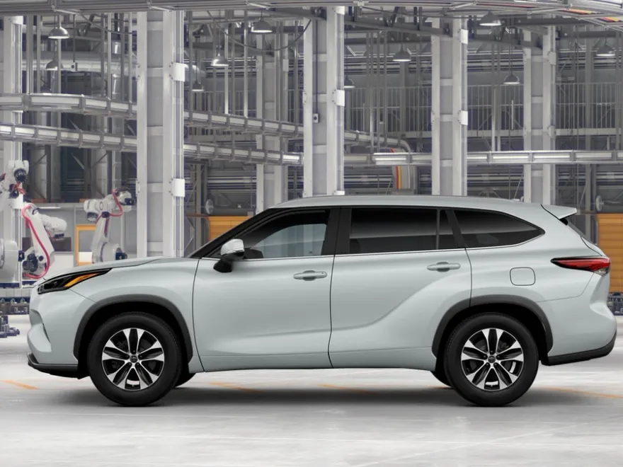 2025 Toyota Highlander XLE Limited photo 1