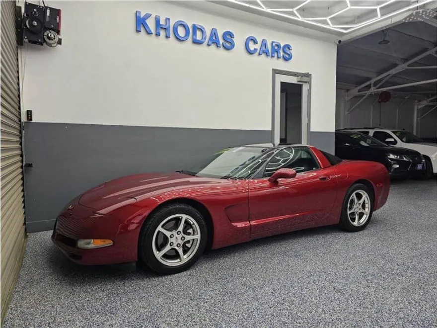 2004 Chevrolet Corvette photo 1