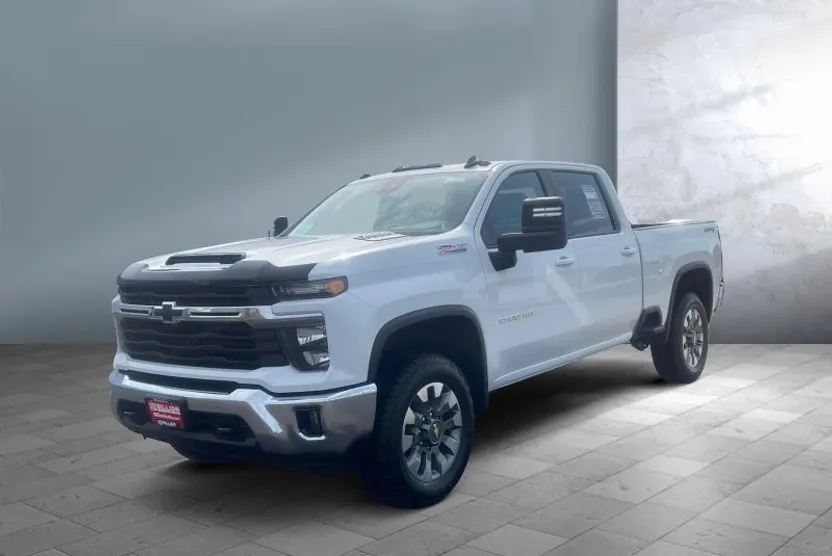 2024 Chevrolet Silverado 3500HD LT photo 1