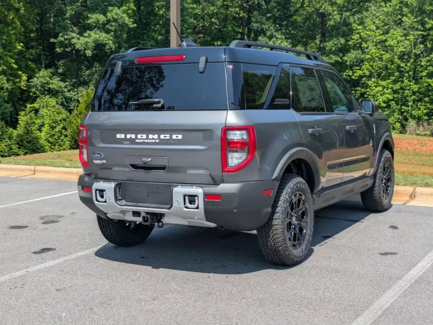 2025 Ford Bronco Sport Outer Banks photo 1