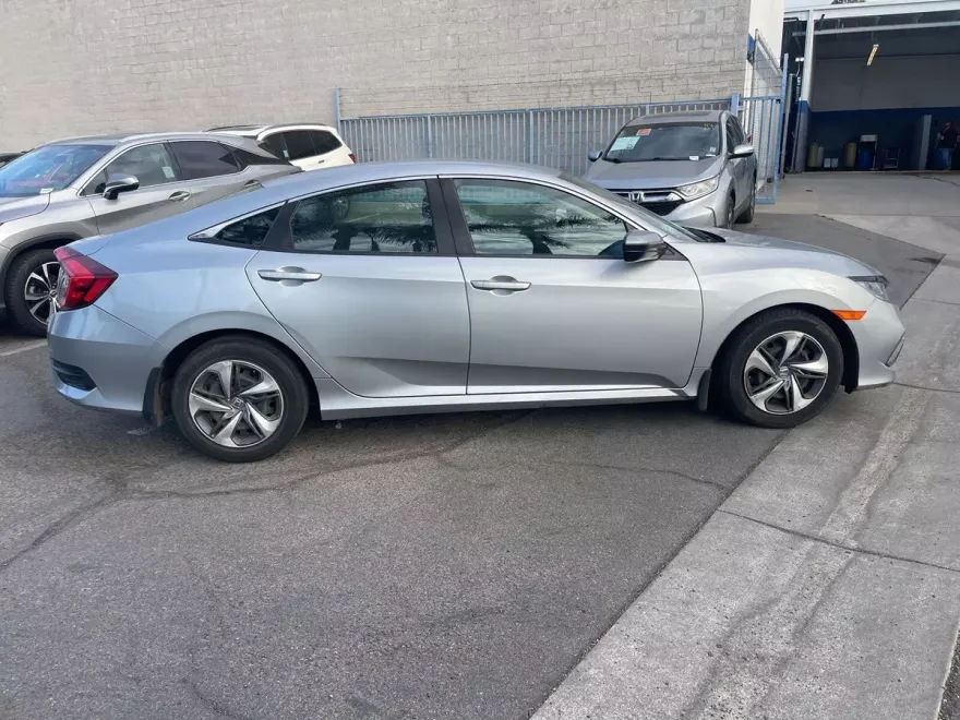 2021 Honda Civic LX photo 1