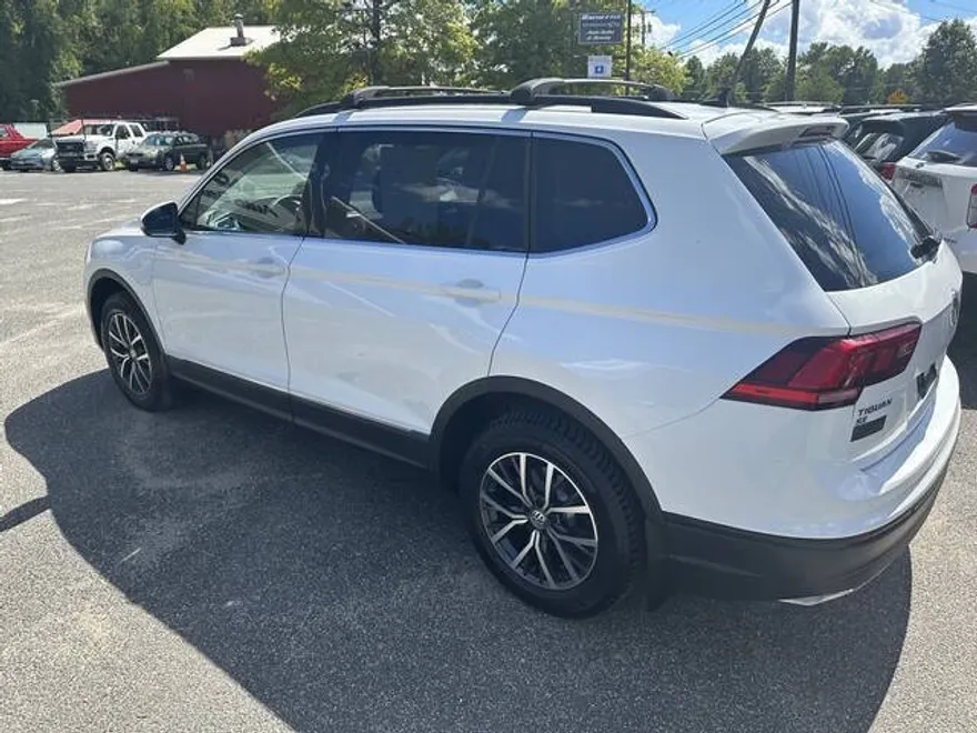 2020 Volkswagen Tiguan SE photo 1