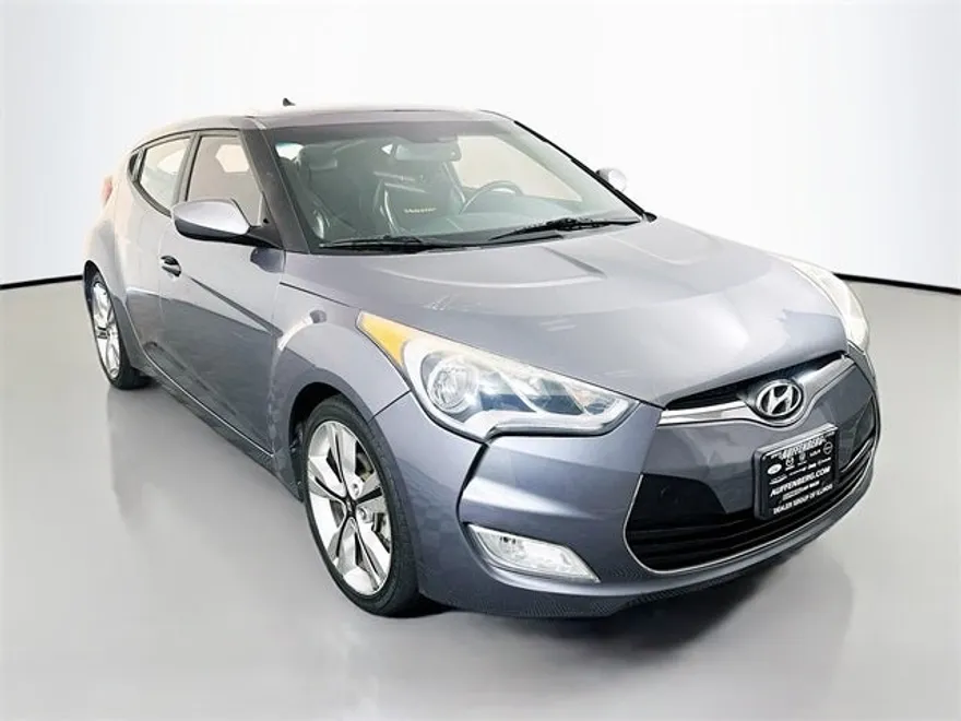 2016 Hyundai Veloster Base photo 1