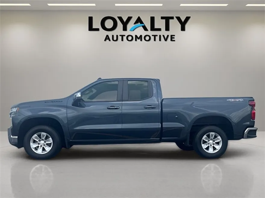 2022 Chevrolet Silverado 1500 LT photo 1