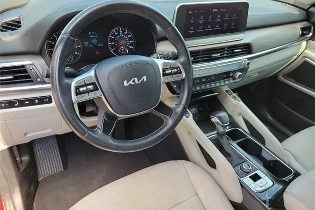 2022 Kia Telluride EX photo 1