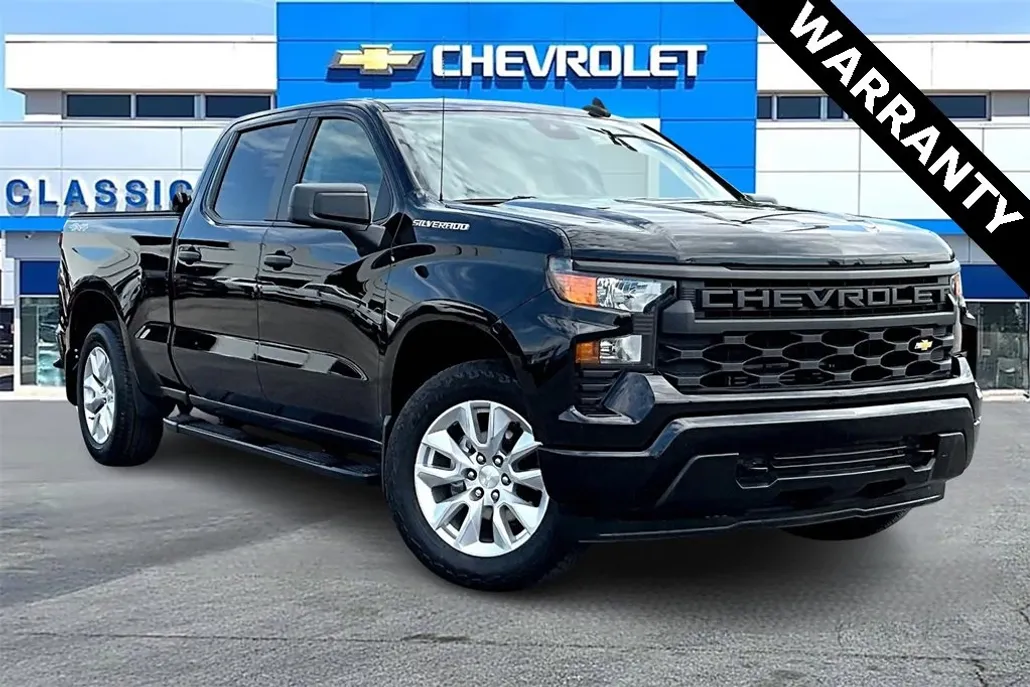 2023 Chevrolet Silverado 1500 Custom photo 1