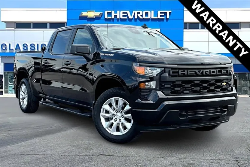2023 Chevrolet Silverado 1500 Custom photo 1