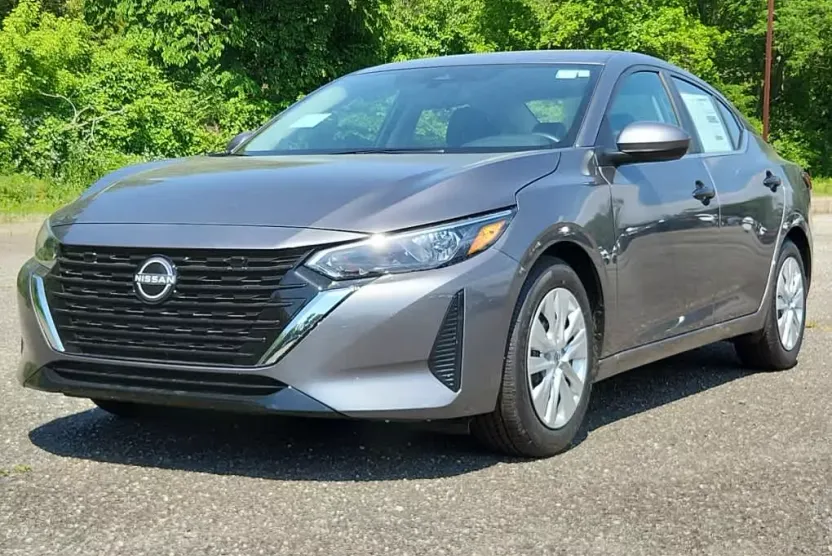2024 Nissan Sentra S photo 1