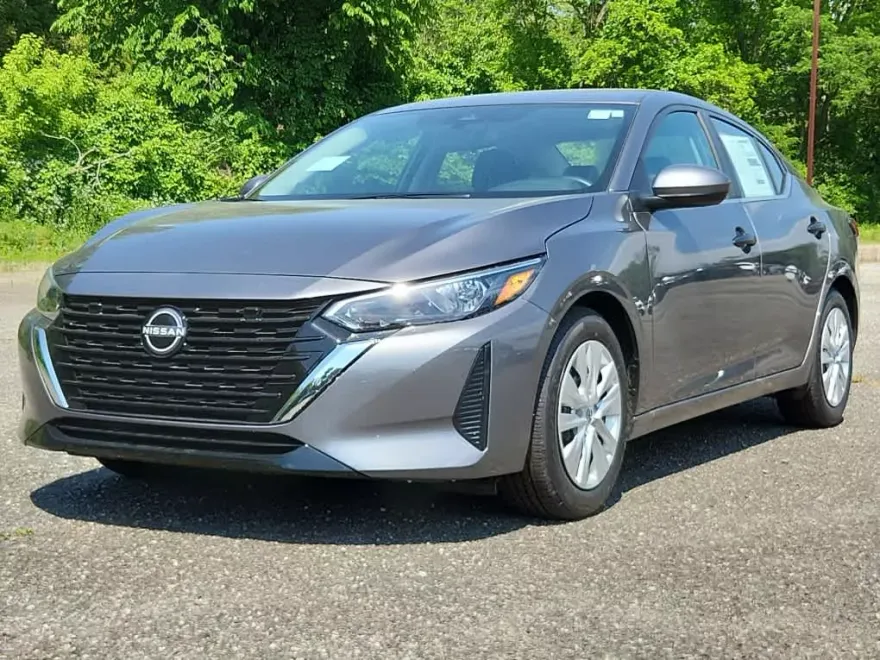 2024 Nissan Sentra S photo 1