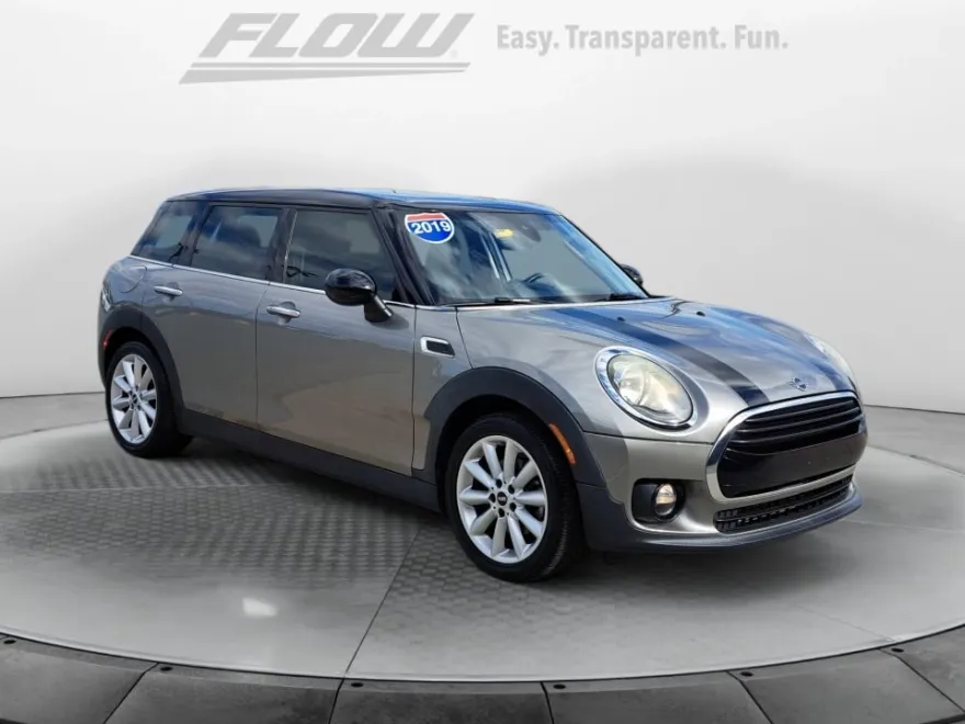 2019 Mini Clubman Base photo 1