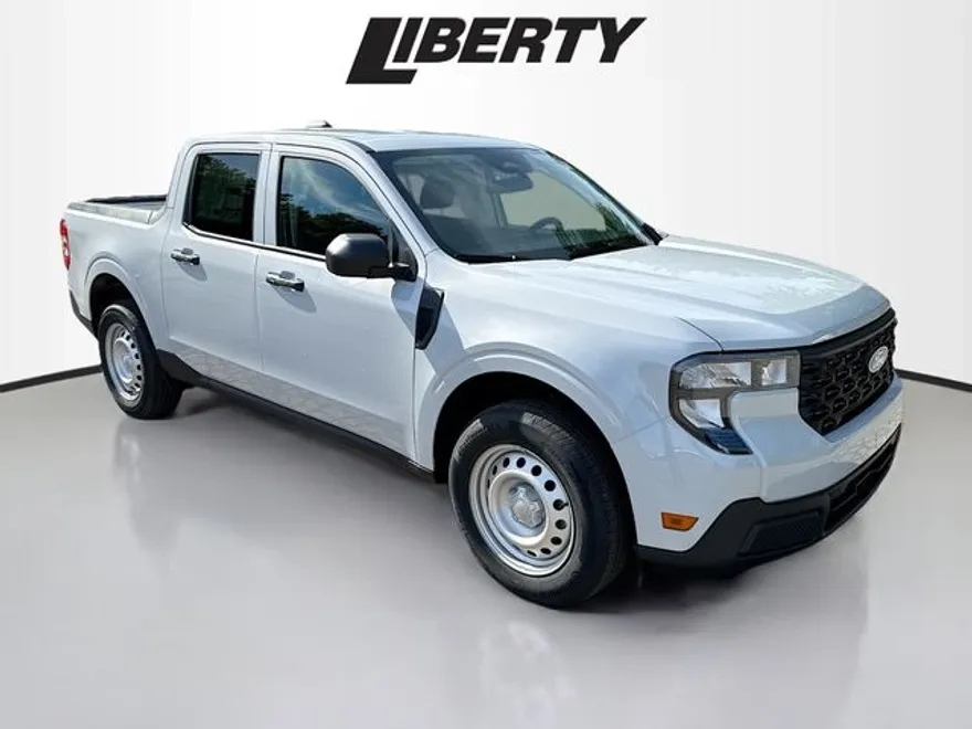 2025 Ford Maverick XL photo 1
