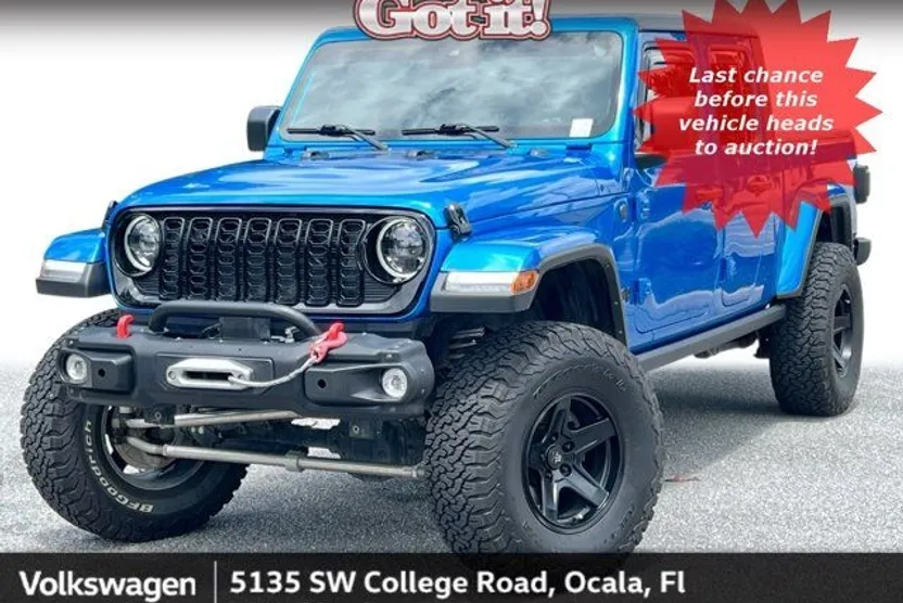 2024 Jeep Gladiator Willys photo 1