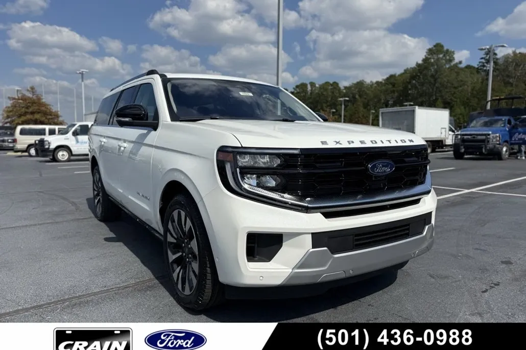 2025 Ford Expedition MAX Platinum photo 1