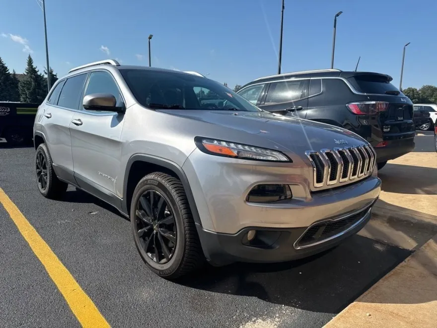 2015 Jeep Cherokee Limited photo 1