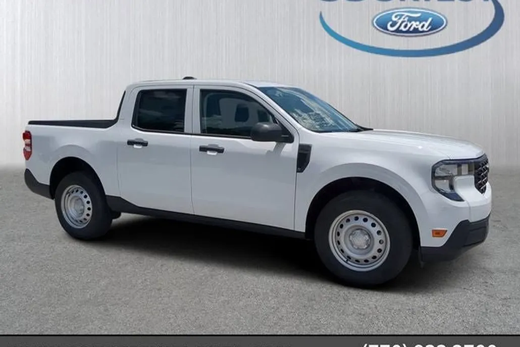 2025 Ford Maverick XL photo 1