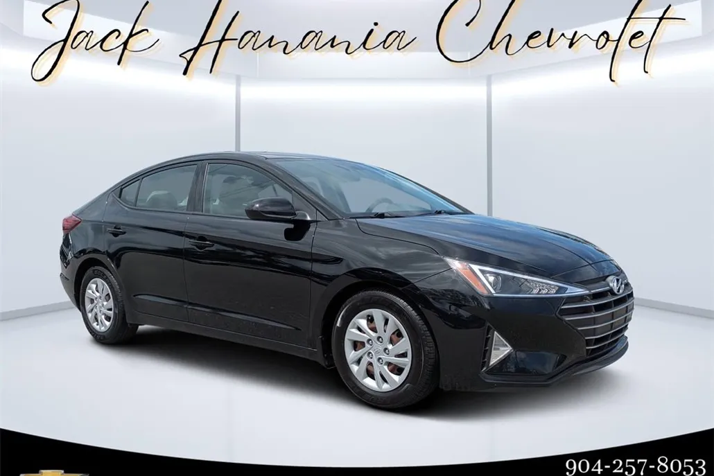 2020 Hyundai Elantra SE photo 1