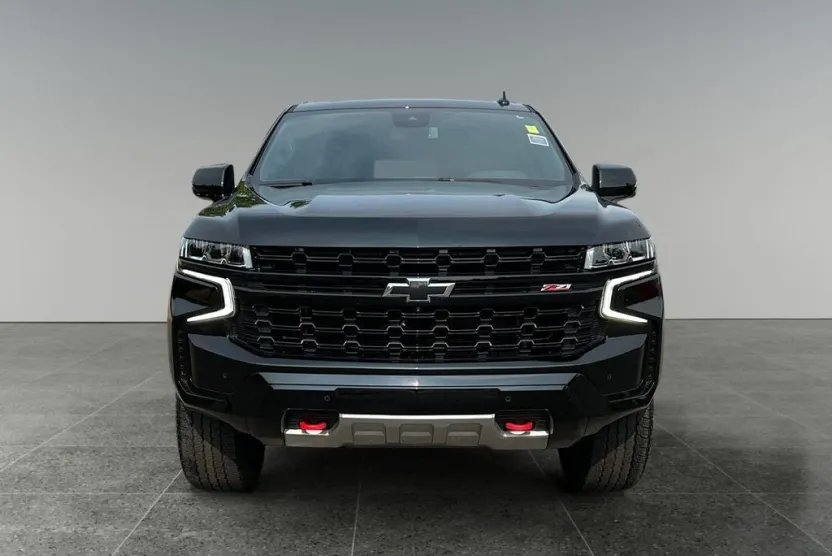 2024 Chevrolet Suburban Z71 photo 1