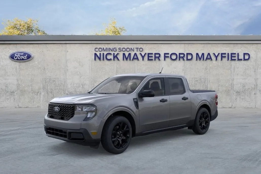 2025 Ford Maverick XLT photo 1