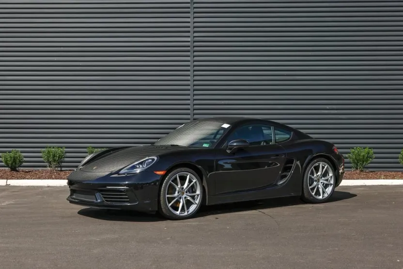 2025 Porsche Cayman Base photo 1
