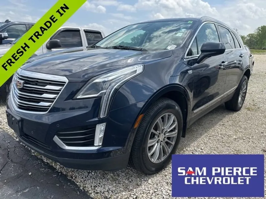2017 Cadillac XT5 Luxury photo 1