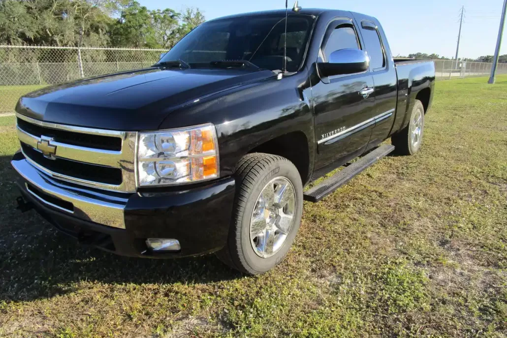 2011 Chevrolet Silverado LT photo 1