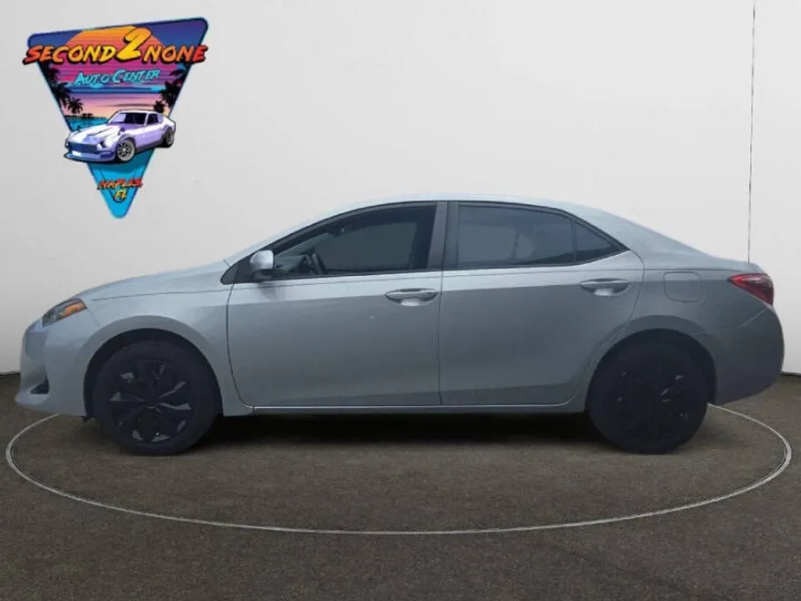 2019 Toyota Corolla L photo 1