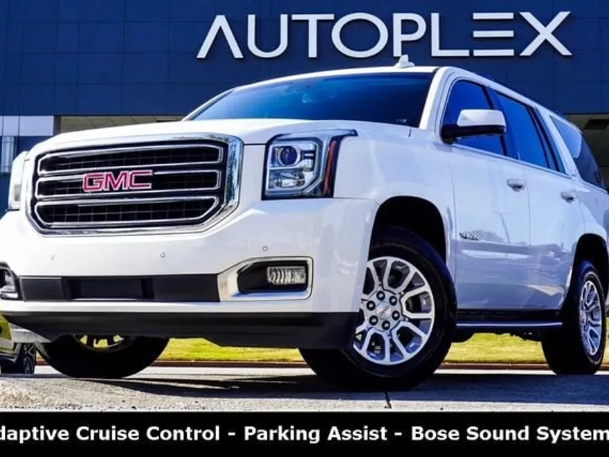 2017 Gmc Yukon SLT photo 1