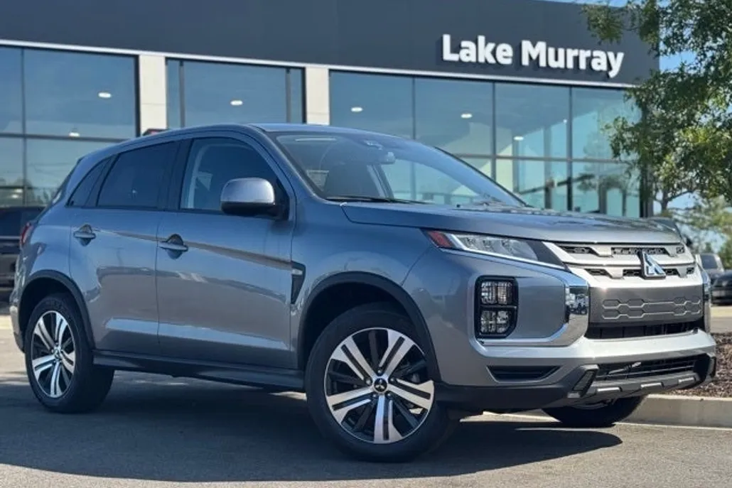 2025 Mitsubishi Outlander Sport ES SE LE photo 1