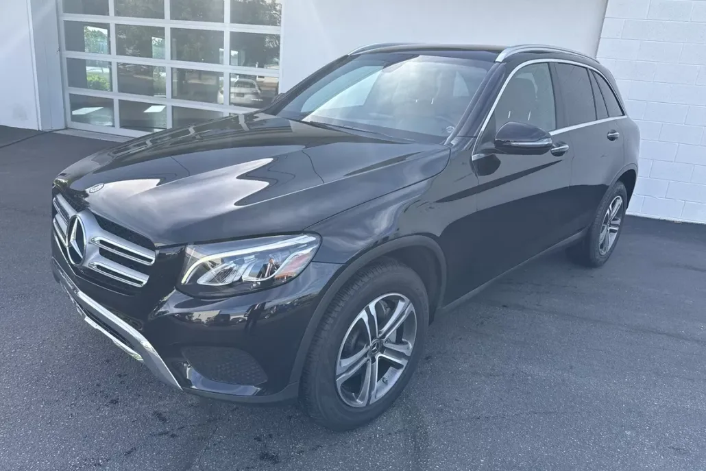 2019 Mercedes Benz GLC 300 4MATIC photo 1