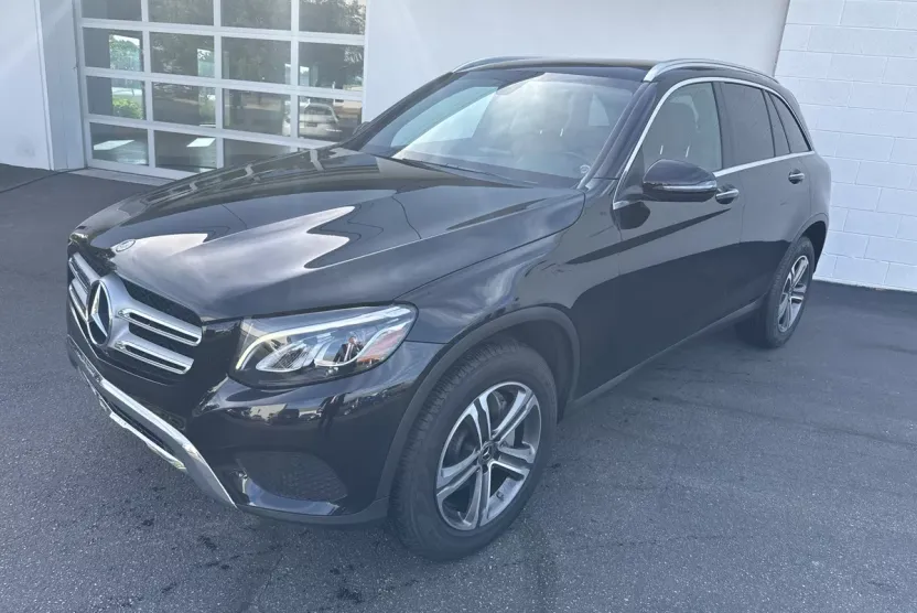 2019 Mercedes Benz GLC 300 4MATIC photo 1