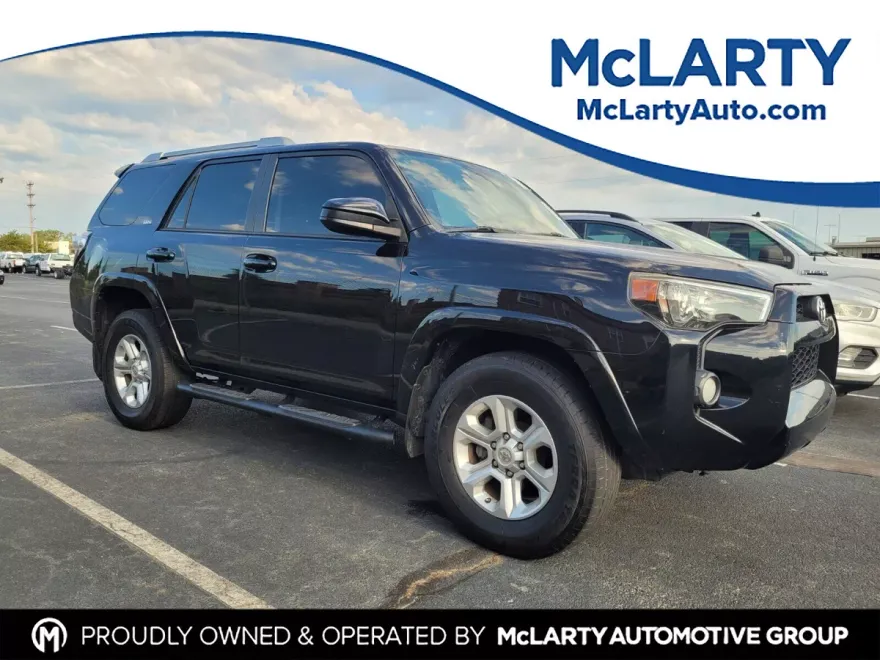 2018 Toyota 4Runner SR5 2WD photo 1