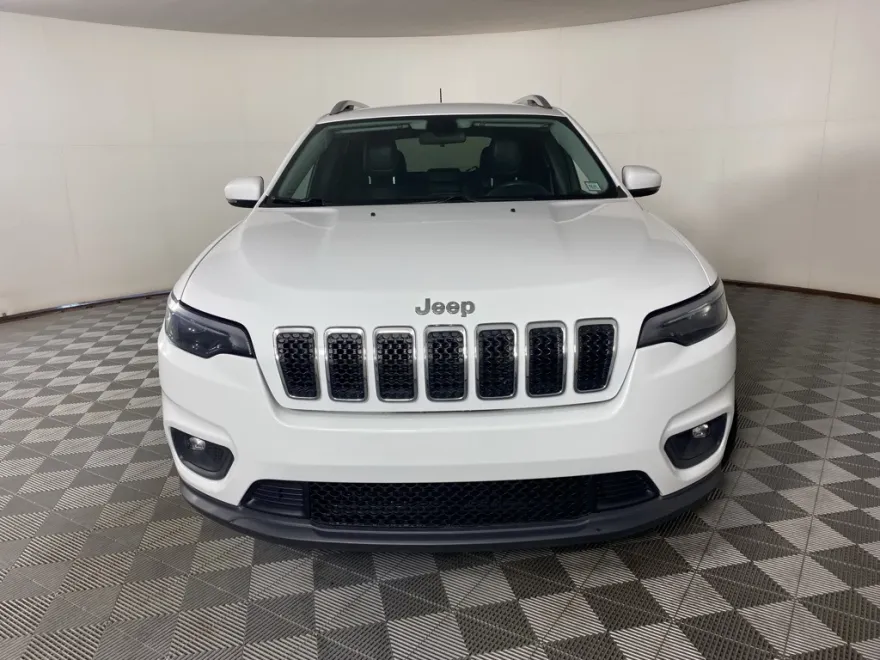 2019 Jeep Cherokee Latitude photo 1