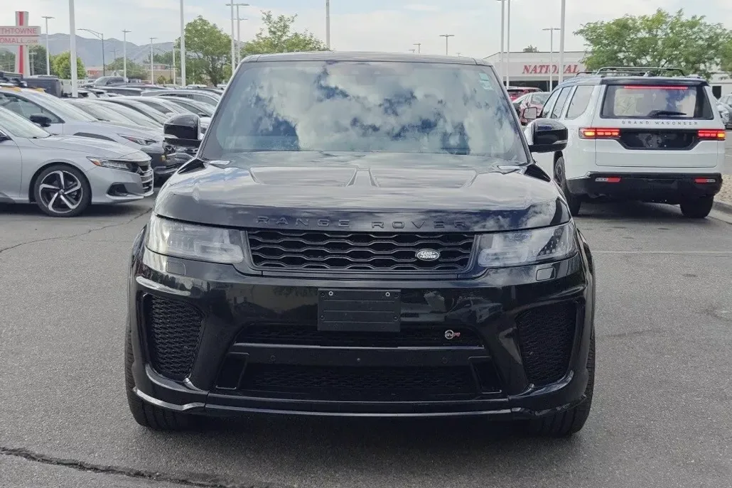 2021 Land Rover Range Rover Sport SVR photo 1