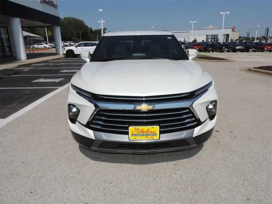 2023 Chevrolet Blazer Premier photo 1