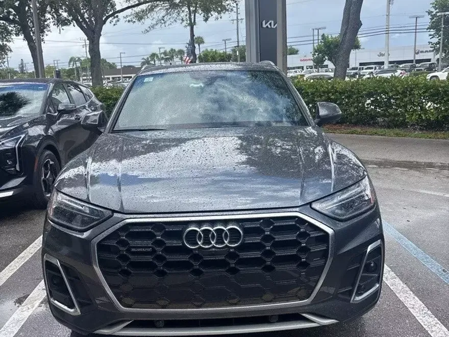 2022 Audi Q5 45 S line Premium photo 1