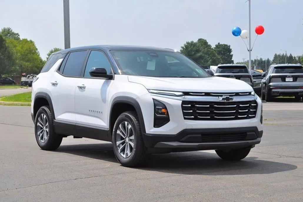 2026 Chevrolet Equinox photo 1