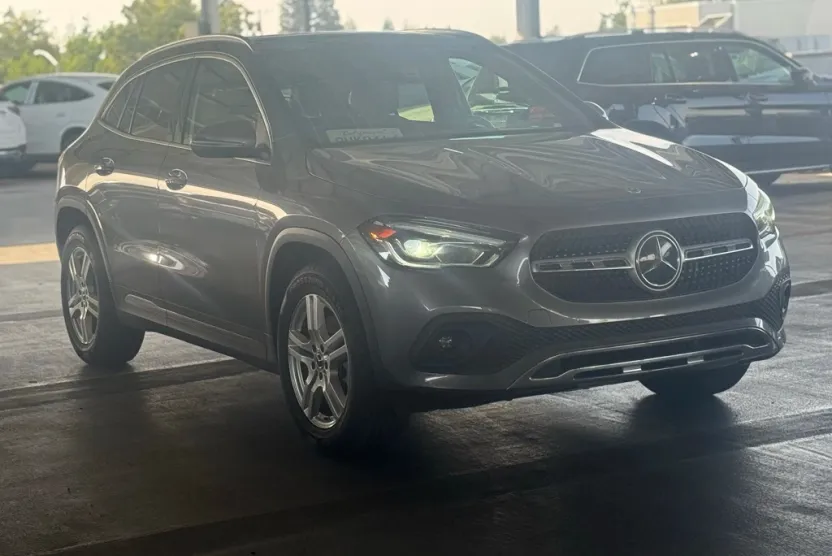 2021 Mercedes Benz GLA 250 4MATIC photo 1