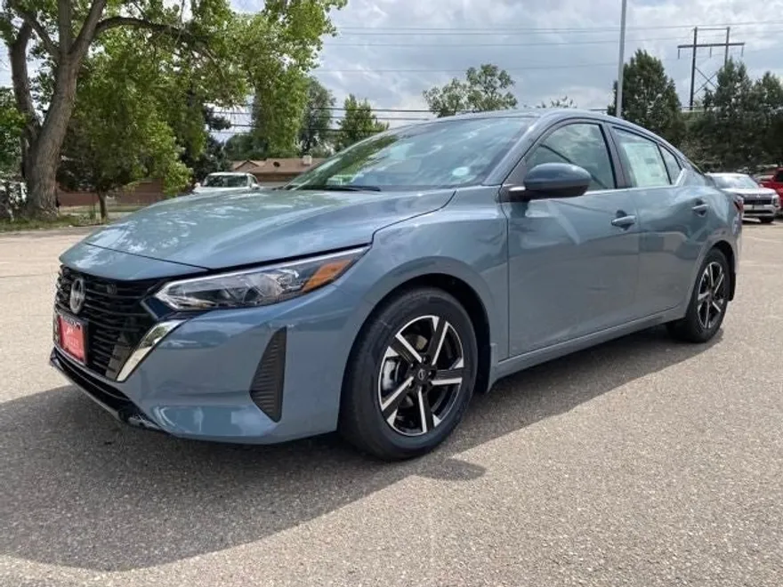 2025 Nissan Sentra SV photo 1