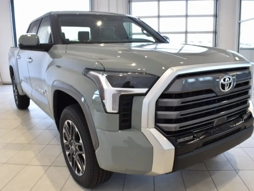 2026 Toyota Tundra Limited CrewMax photo 1