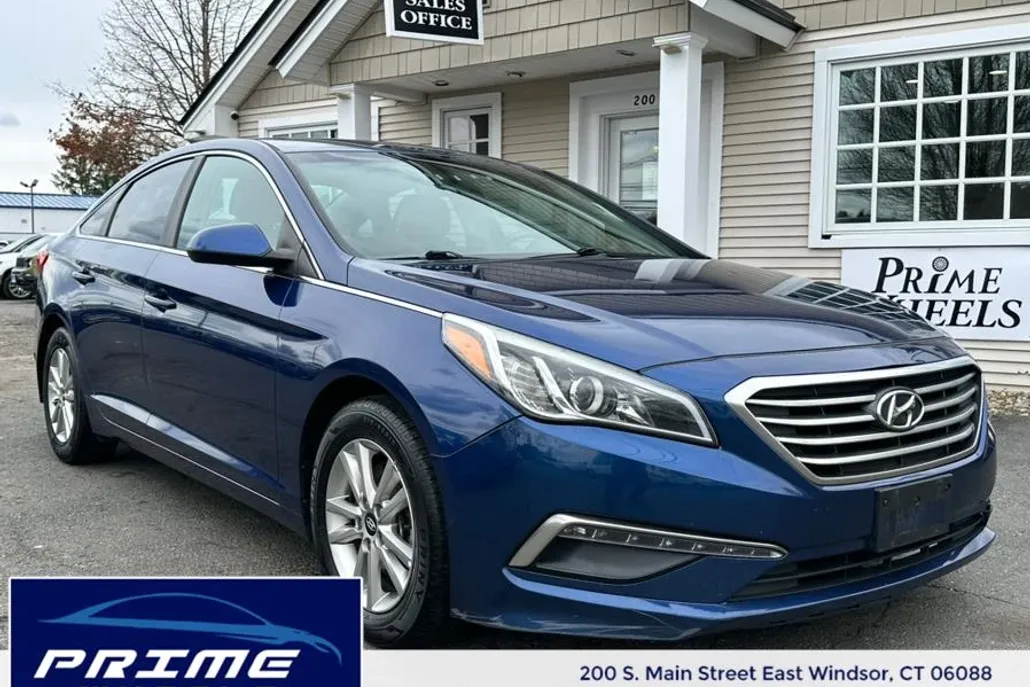 2015 Hyundai Sonata SE photo 1