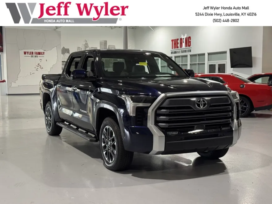 2025 Toyota Tundra Limited CrewMax photo 1