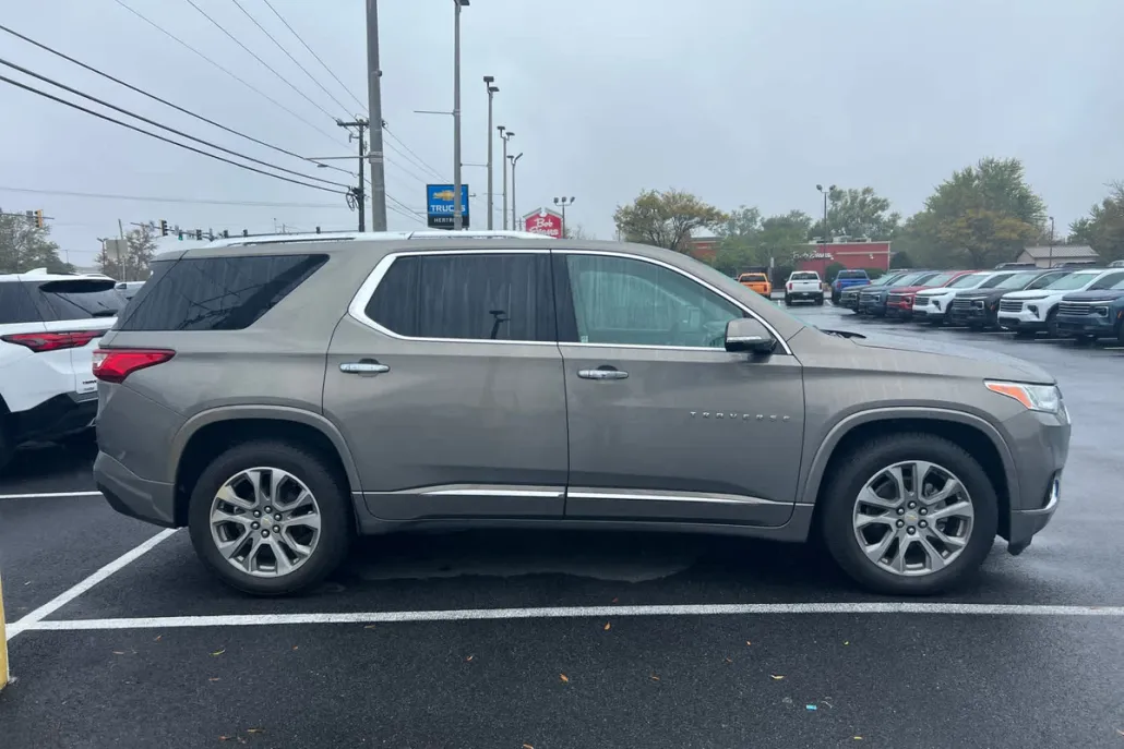 2019 Chevrolet Traverse Premier photo 1